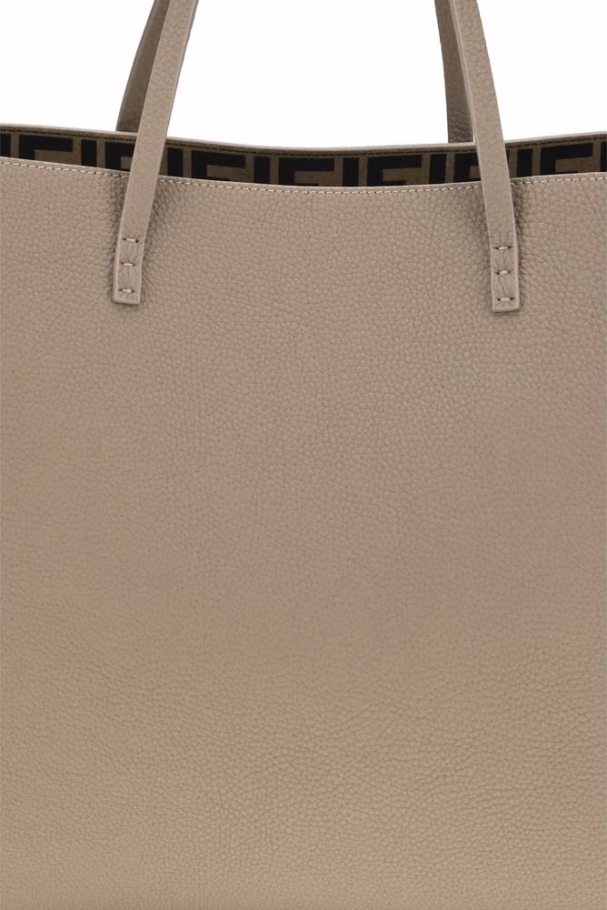 Fendi Beige Calf Leather Bos Taurus Shoulder Bag